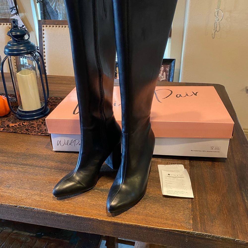 Macy’s Wild Pair Daytona Black Knee-High Zip Up Boots Size 7M